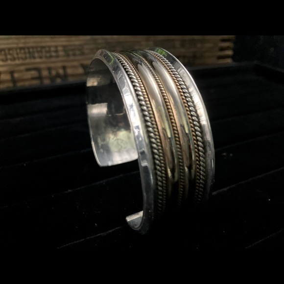 Vintage Signed Heavy Navajo Native American Twisted Rope Cuff Bracelet 7" - Picture 12 of 15